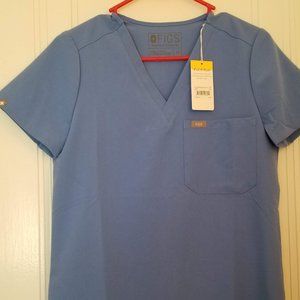 FIGS Ceil Blue Catarina scrub top